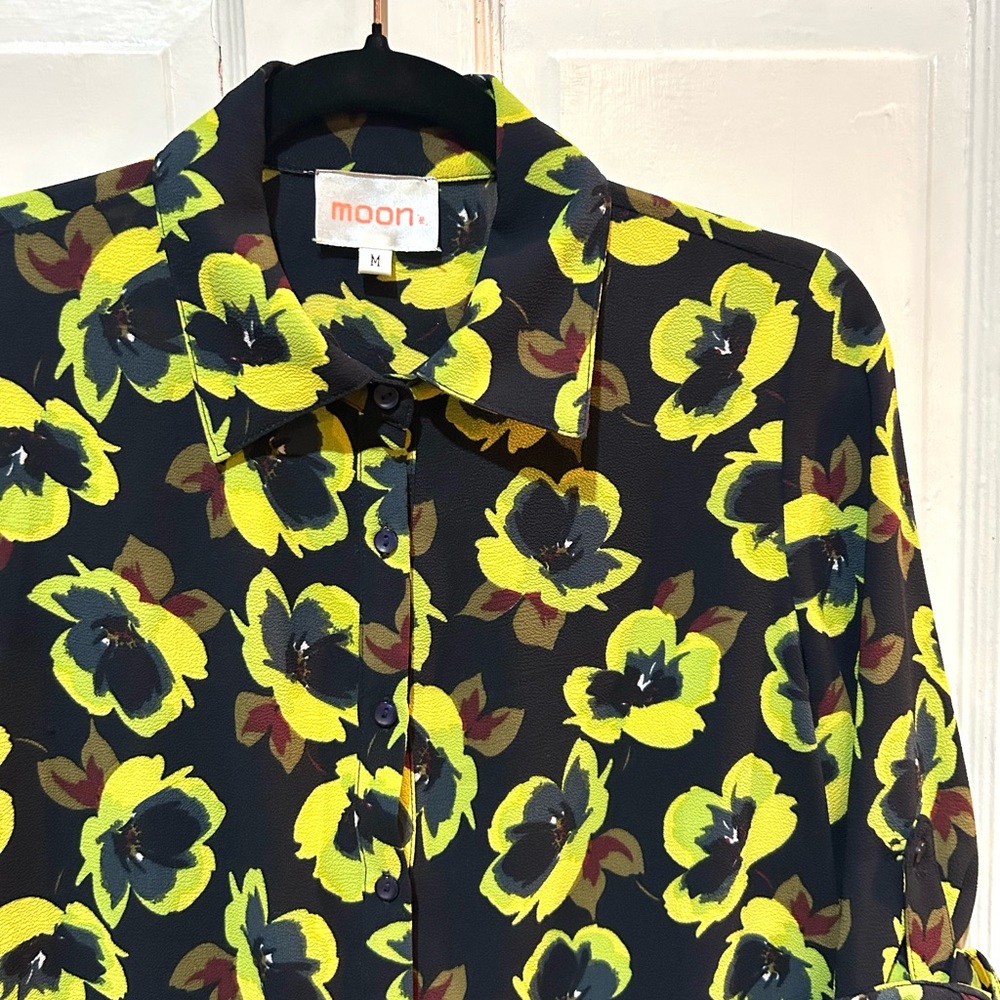 Moon | Stitch Fix Floral Button-Up Blouse